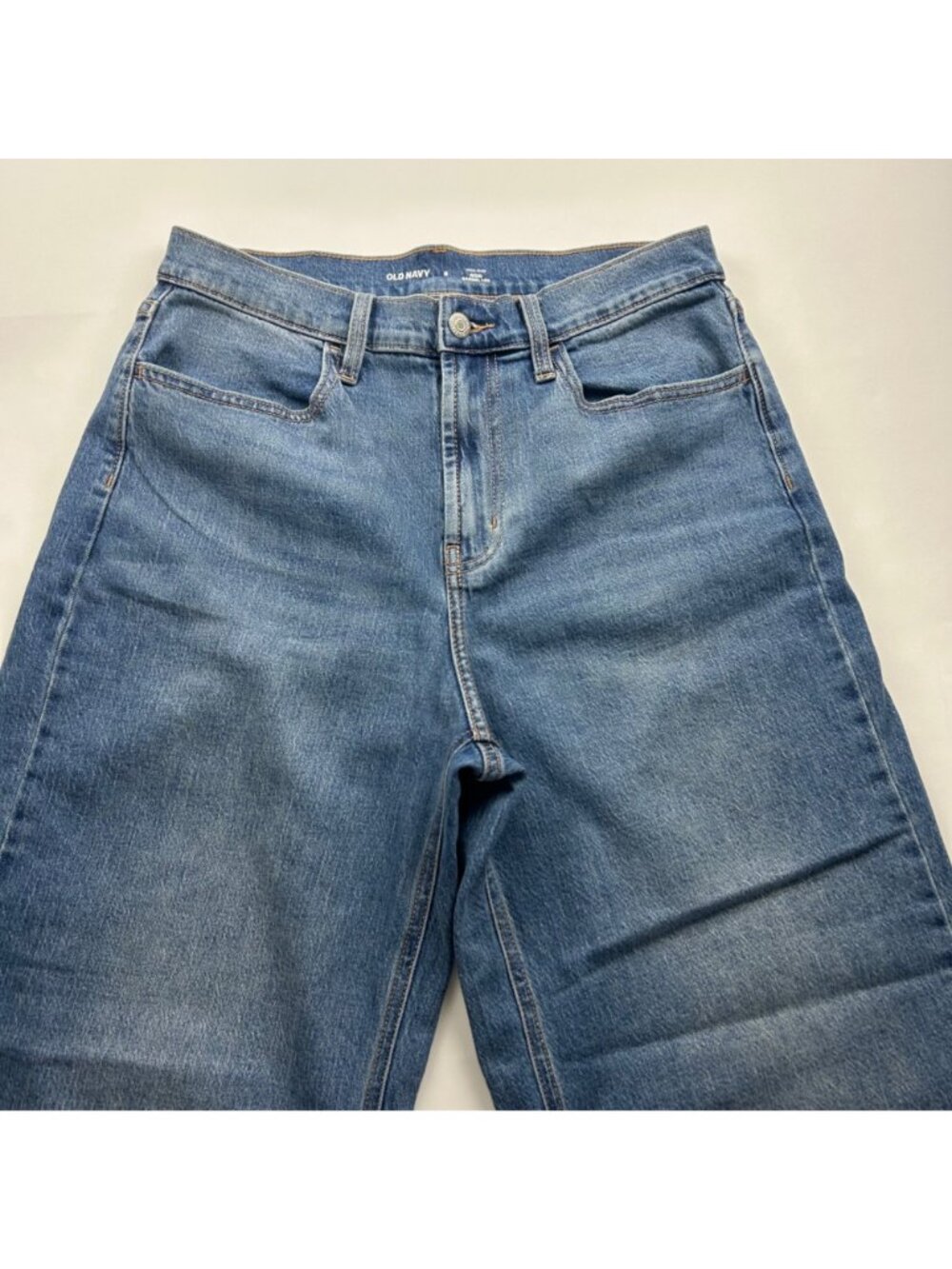 Old Navy Medium Wash Denim Barrel Leg Jeans 8 - Picture 2 of 6